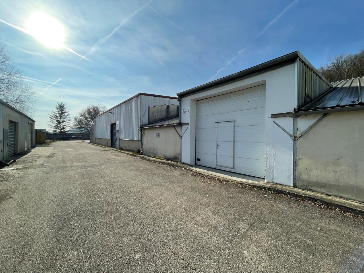 Local d'activité Aulnay-sur-Mauldre 877m² Location local d'activité Aulnay-sur-Mauldre Yvelines OLACT2530052 0
